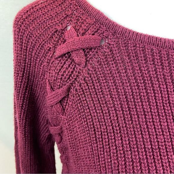 a.n.a Brand Burgundy Knit Crew Neck Sweater Size Medium - Picture 7 of 7